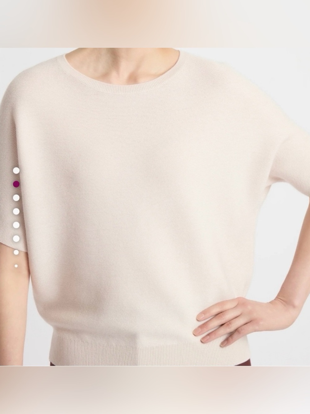 The Reset R Label Essential Pullover, size S/M - Picture 3 of 6